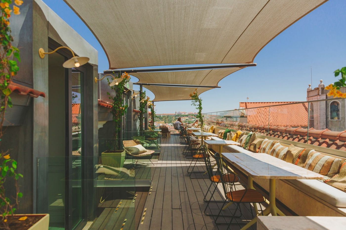 The-Lumiares-Bar-43