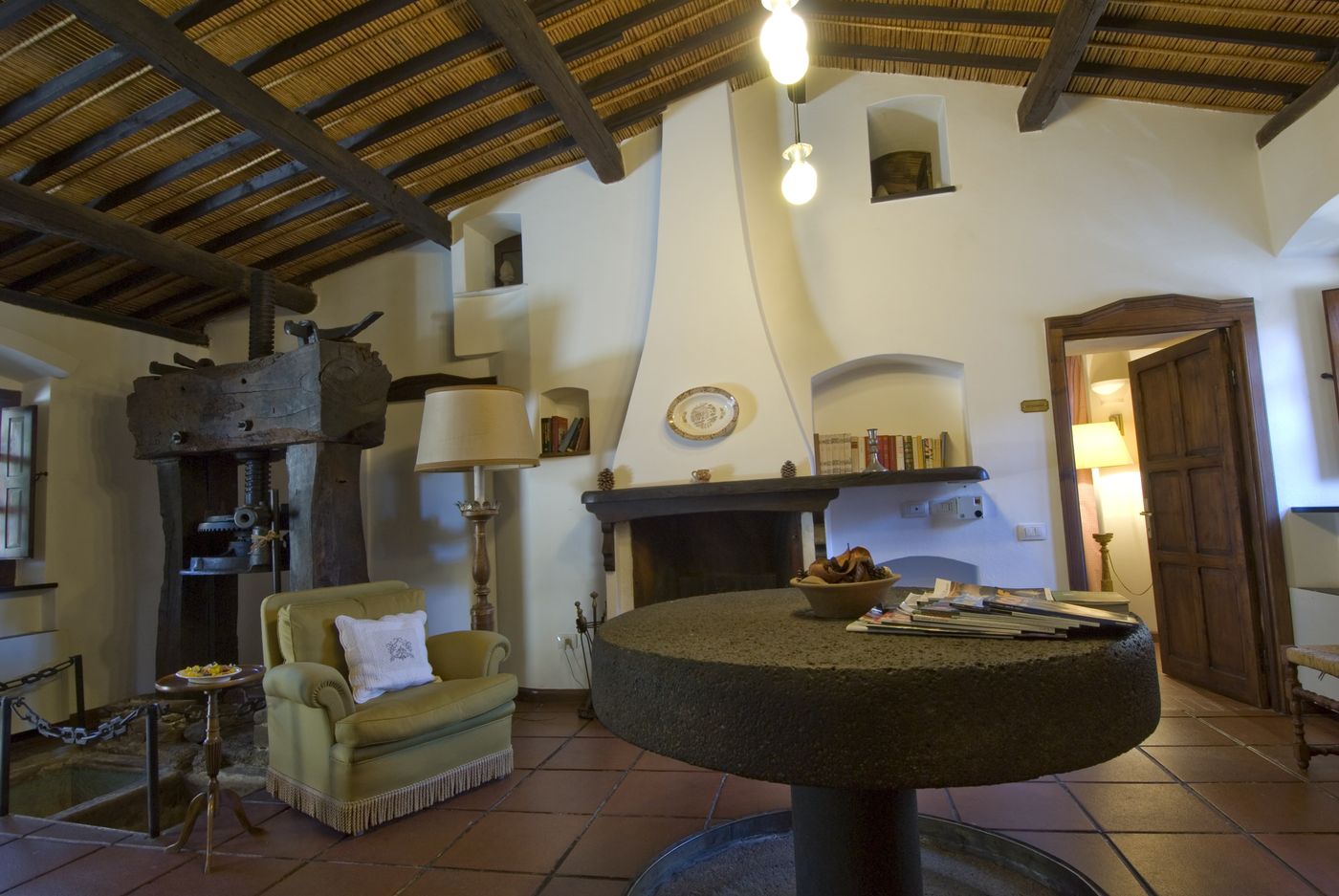 Hotel-Lucrezia-Room-16