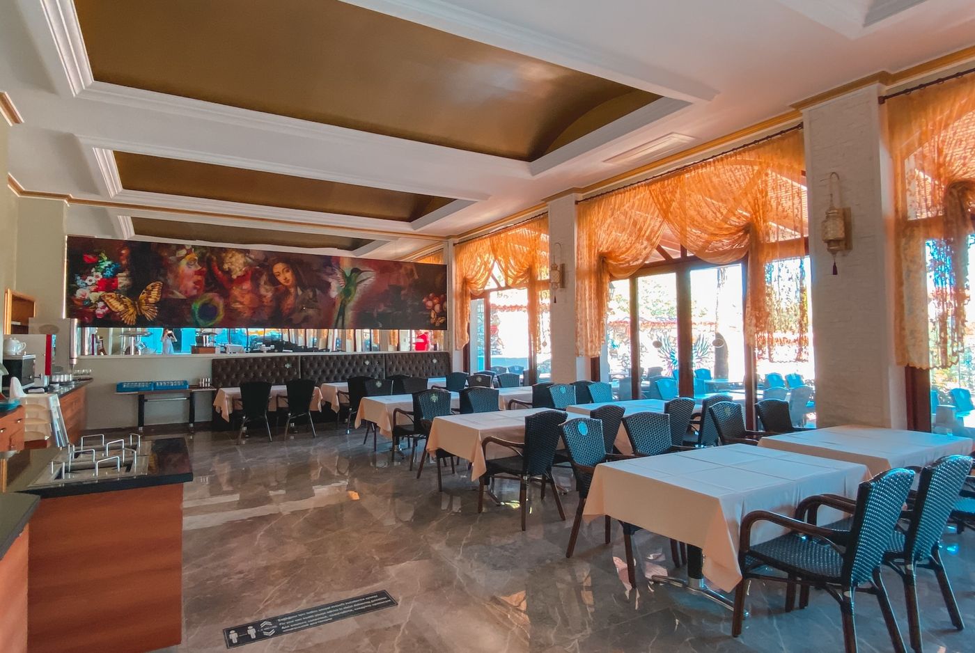 Meril Hotel - Adults Only (16+)