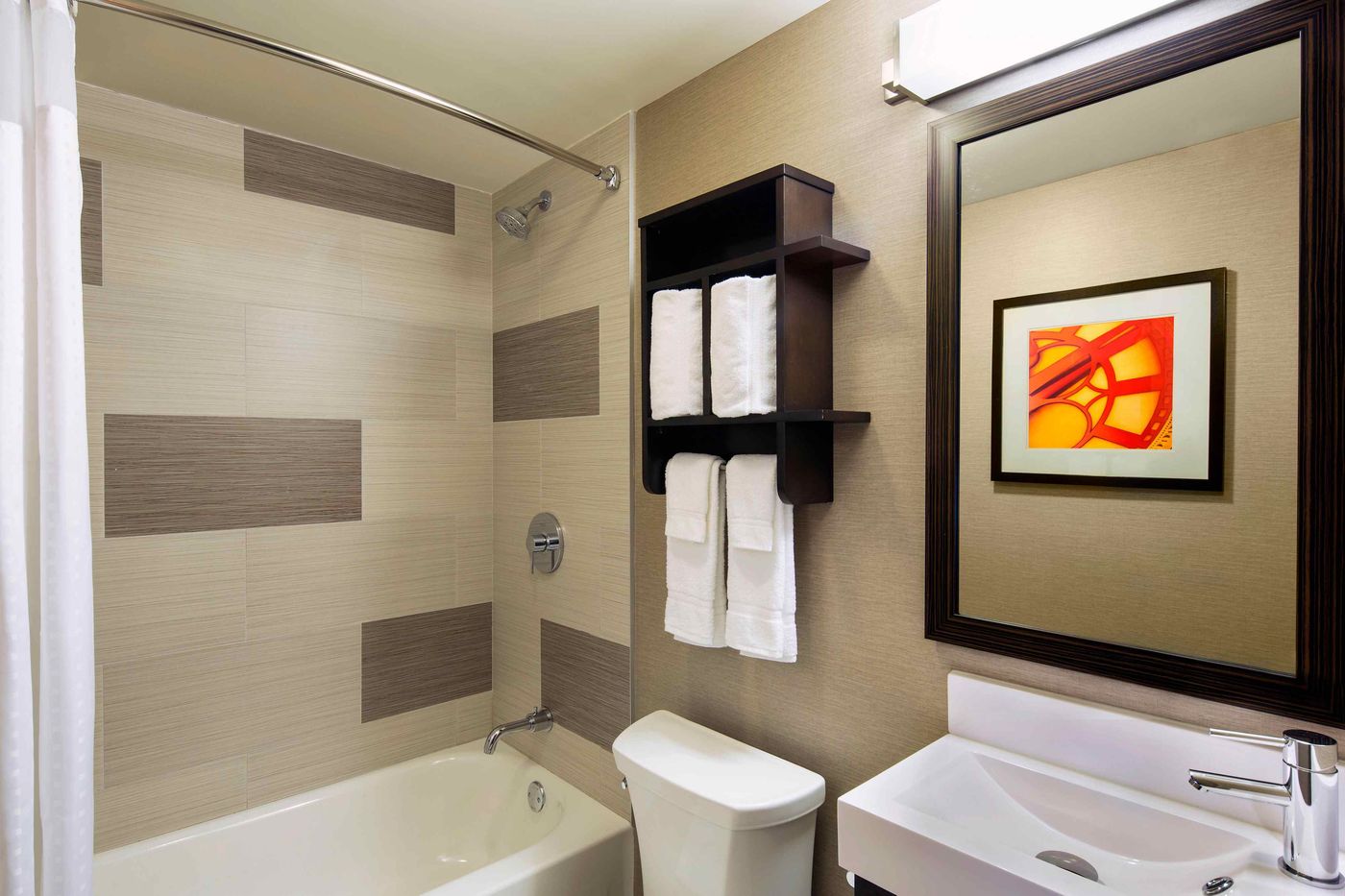 Holiday Inn Manhattan-Financial District 3