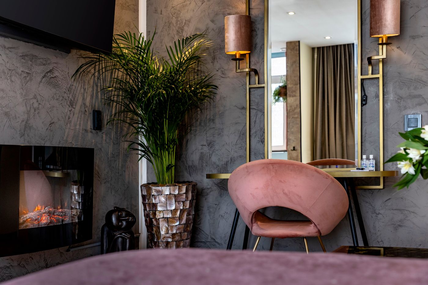 Hotel-Jupiter-Room-65