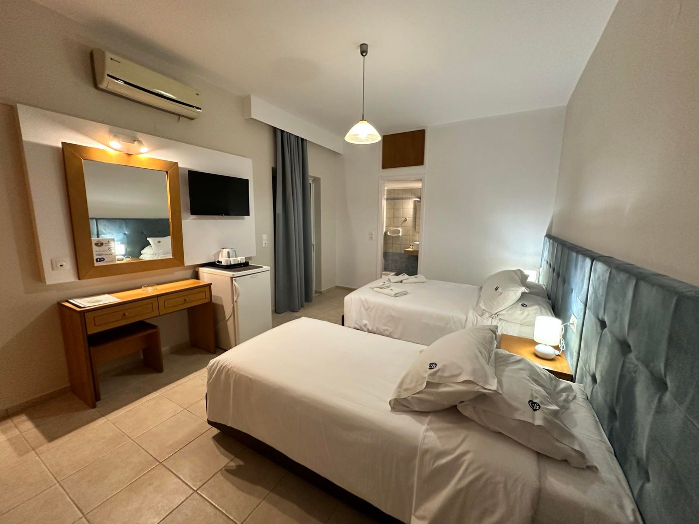 Castro-Hotel-Room-24