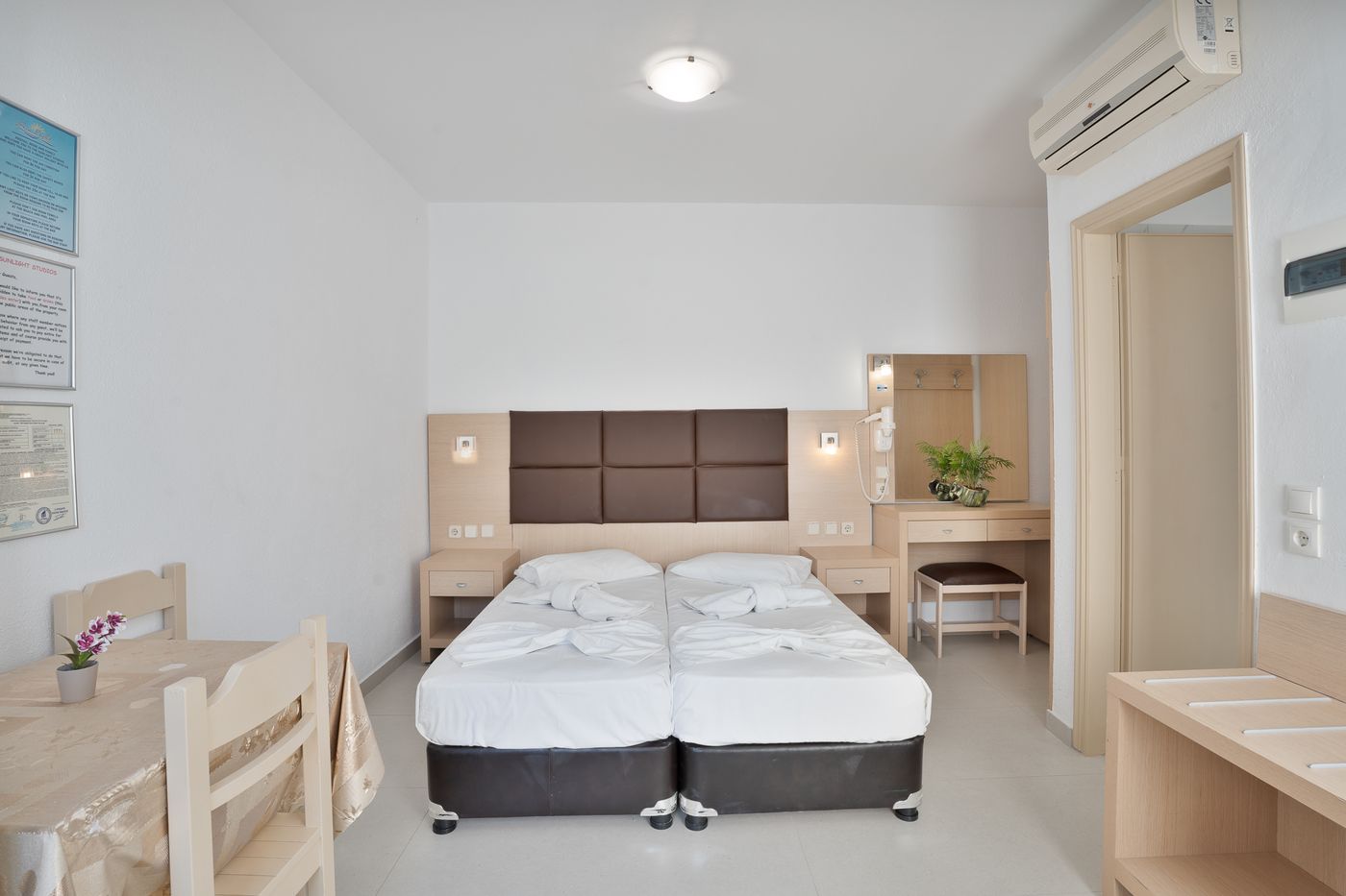 Sunlight-Studios-Room-22