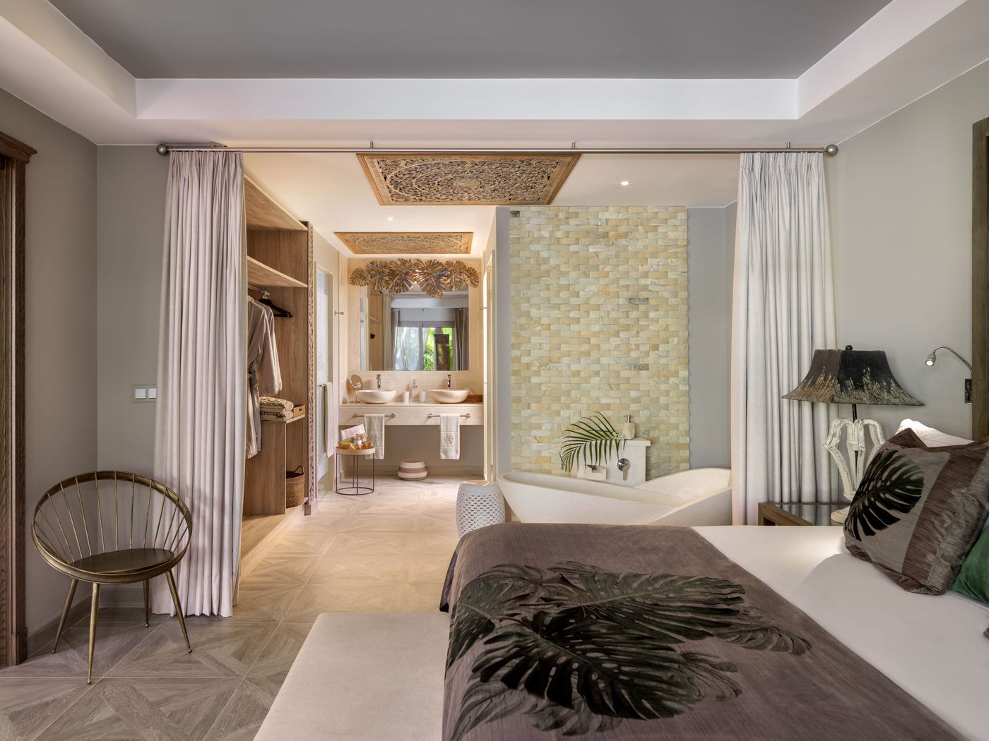 Royal-River---Adults-Only-Room-31