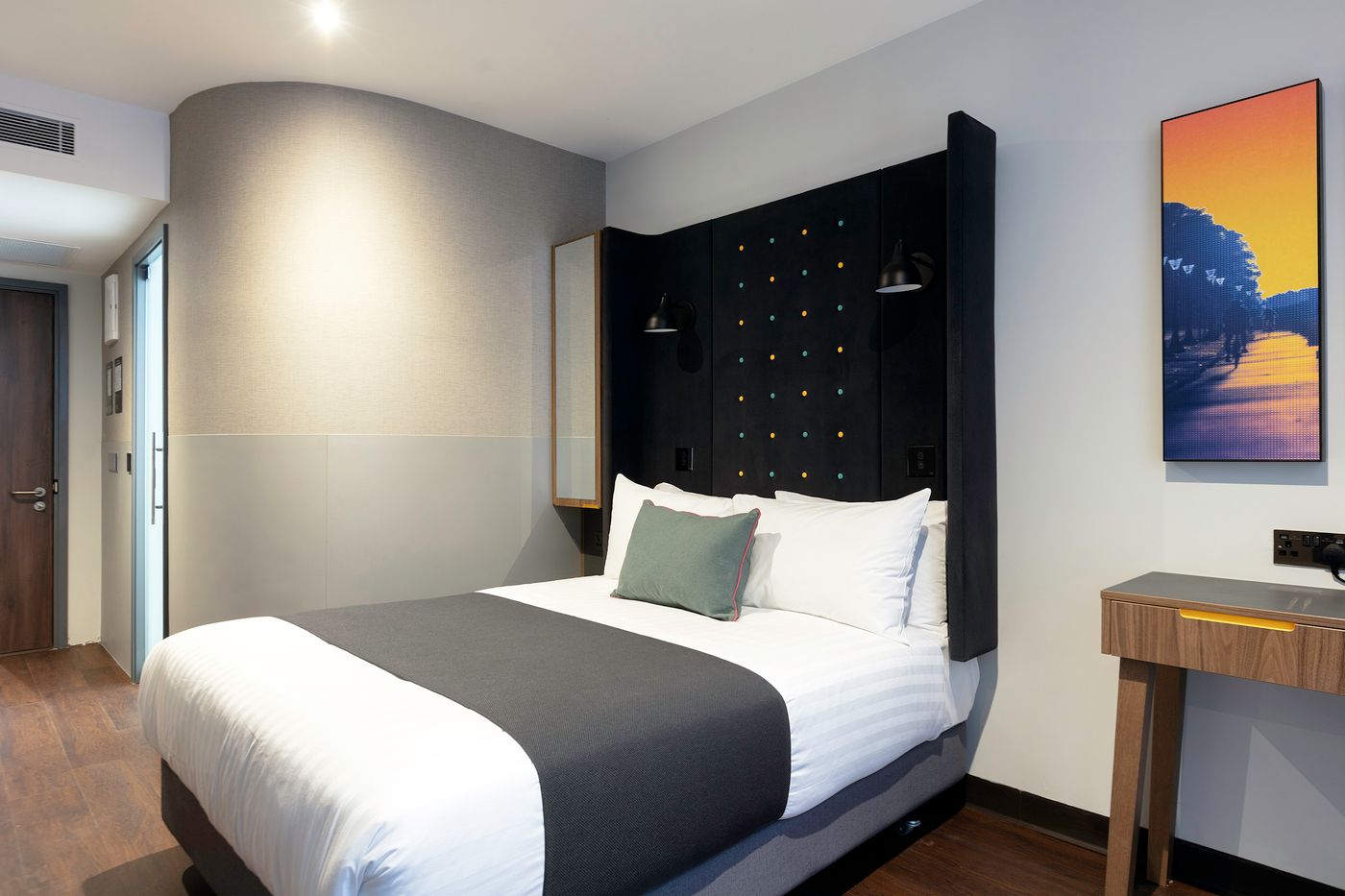 Point-A-Hotel-Dublin-Liberties-Room-5