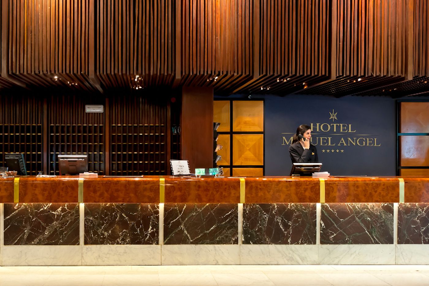 Miguel-Angel-by-BlueBay-Lobby-17