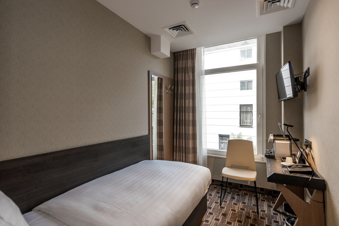 Xo-Hotel-Inner-Room-16