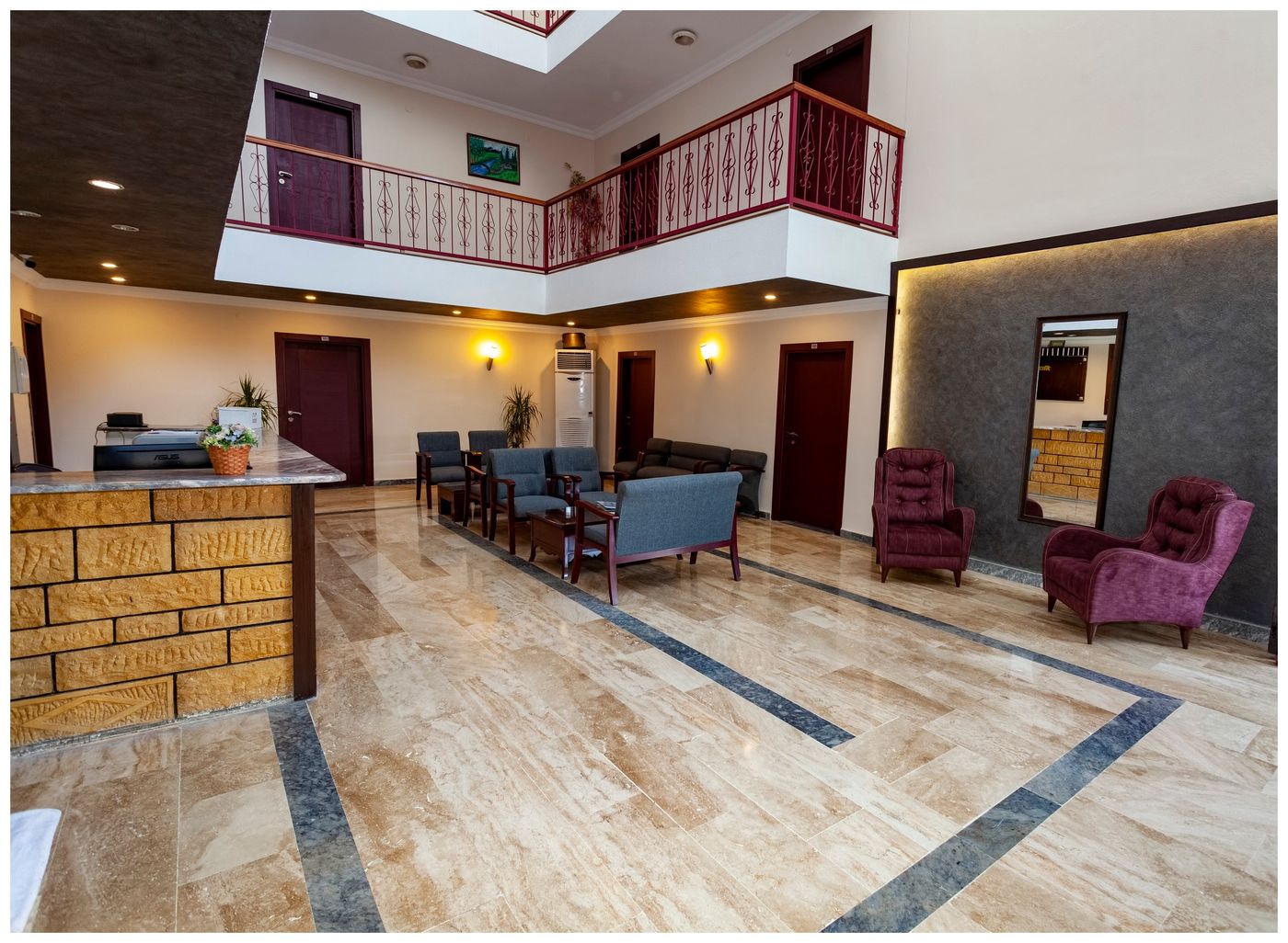 Club-Ako-Apart-Lobby-39