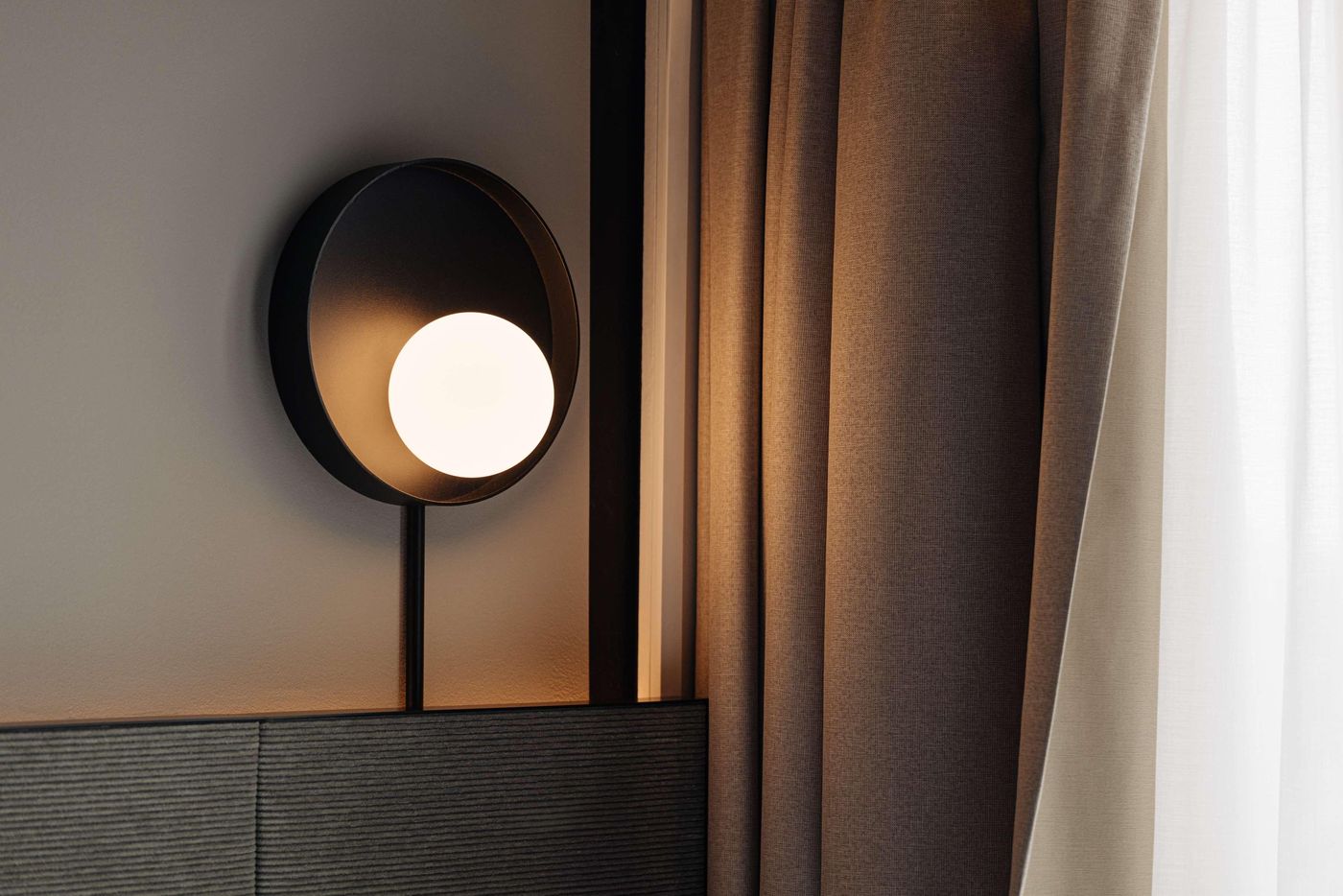 DoubleTree-by-Hilton-Amsterdam-Centraal-Station-Room-74