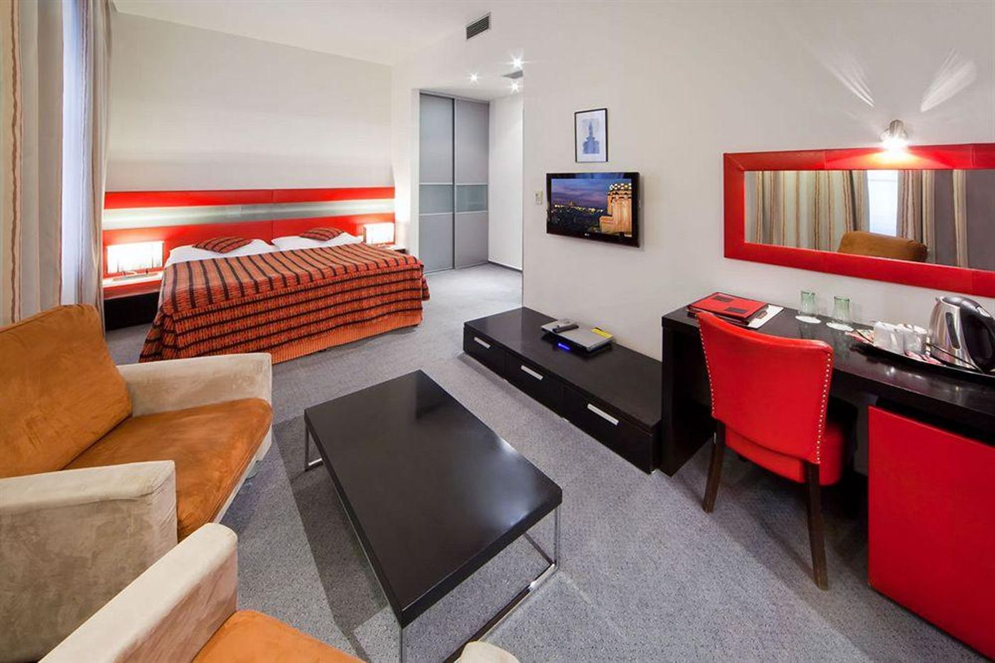 Hotel-Prague-Inn-General-view-6