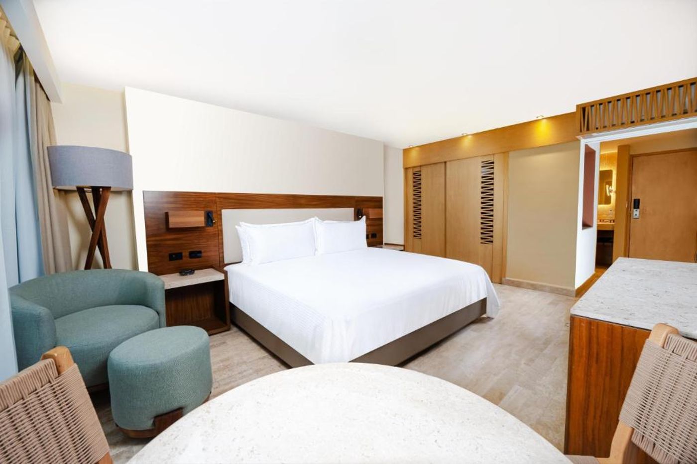 Oh--The-Urban-Oasis-Room-11