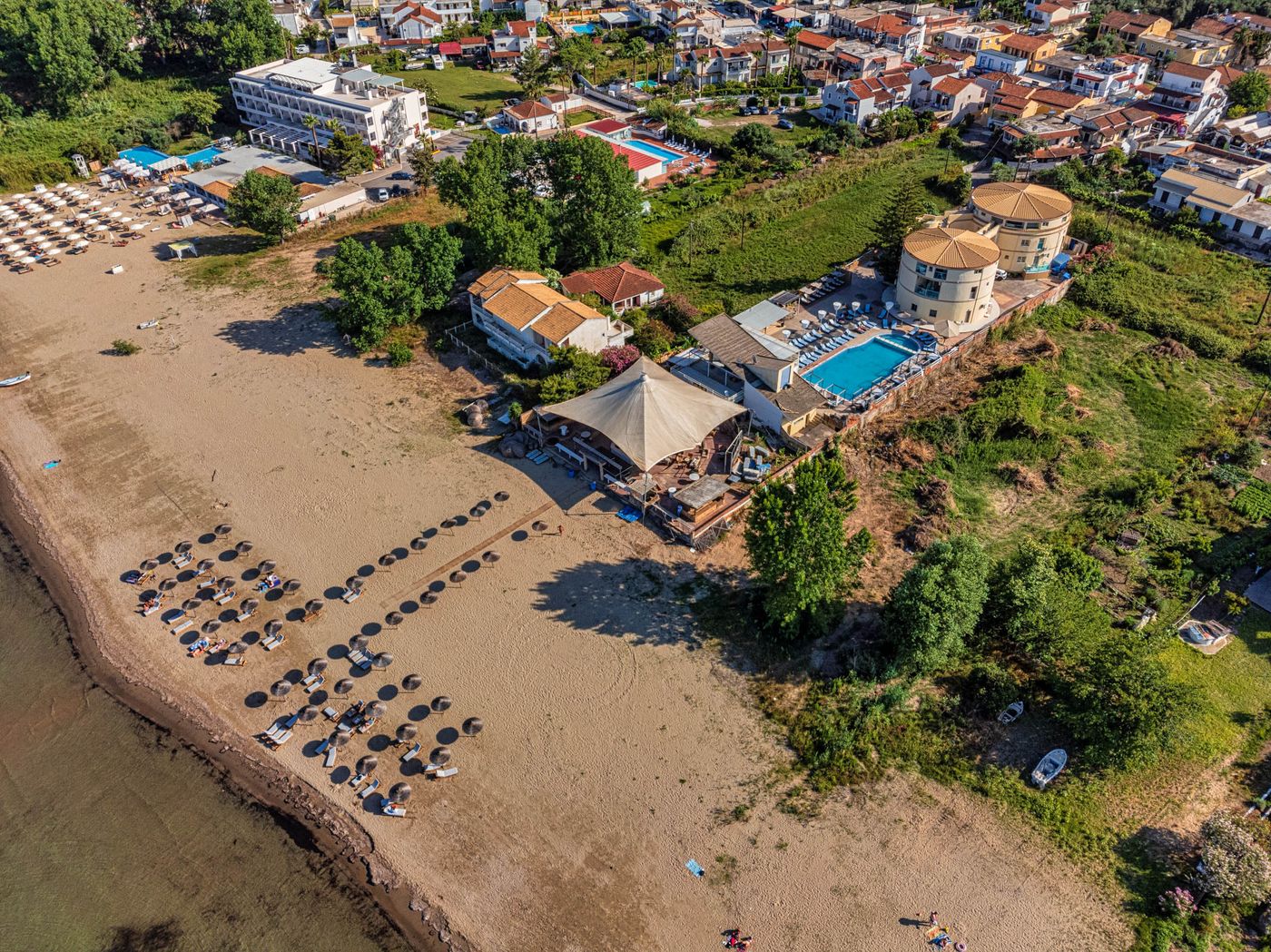 Island Beach - Adults Only