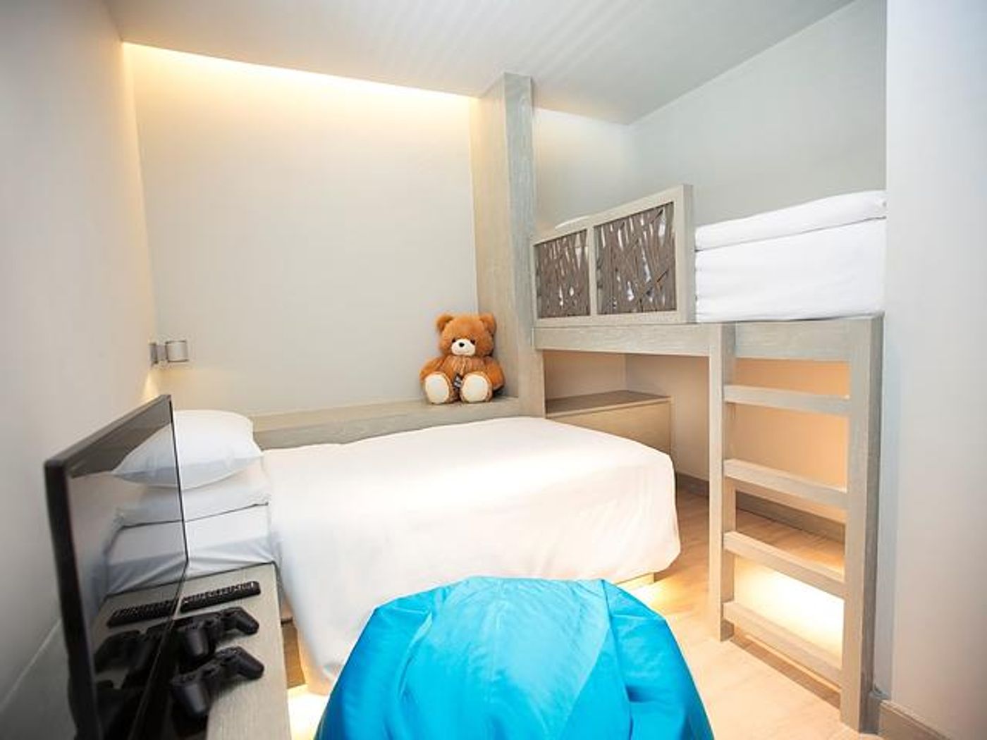 Pullman Phuket Arcadia Naithon Beach