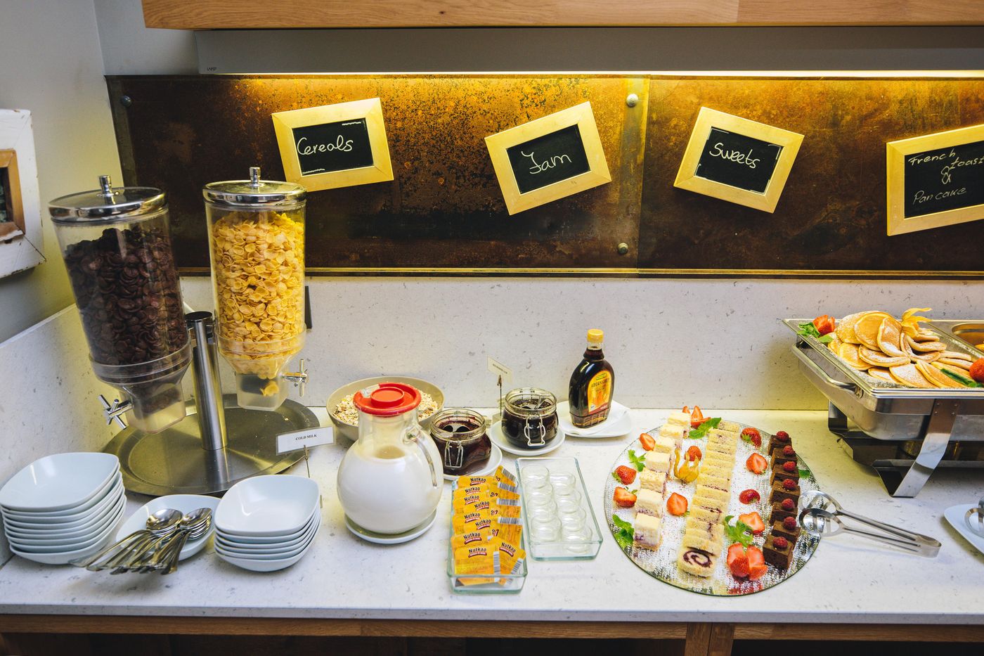 Zenit-Budapest-Palace-Restaurant-52