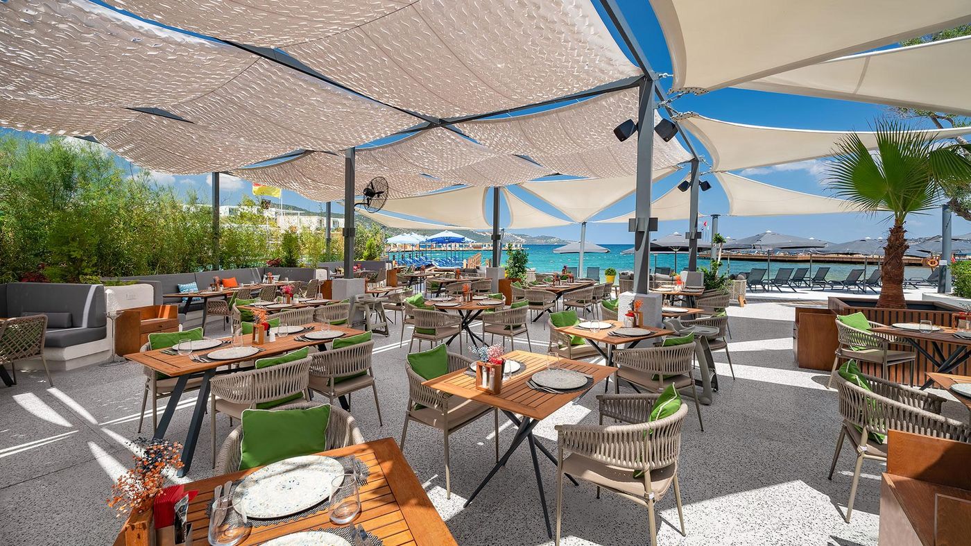 The Norm Collection Door'a 