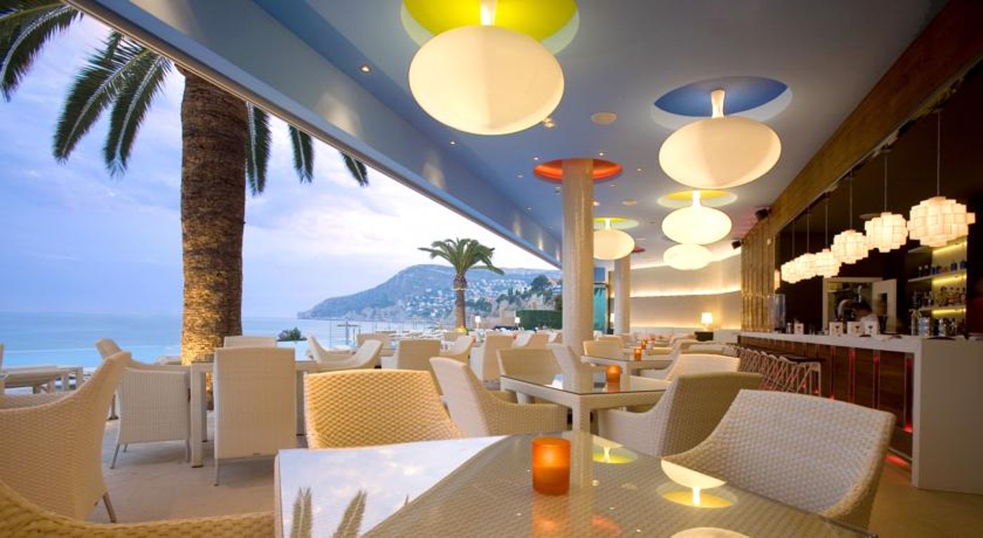 Del Mar Apartments - Adults Only