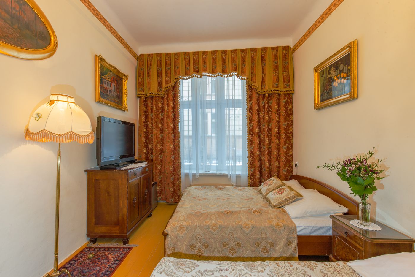Metropolitan-Apartments-Room-6