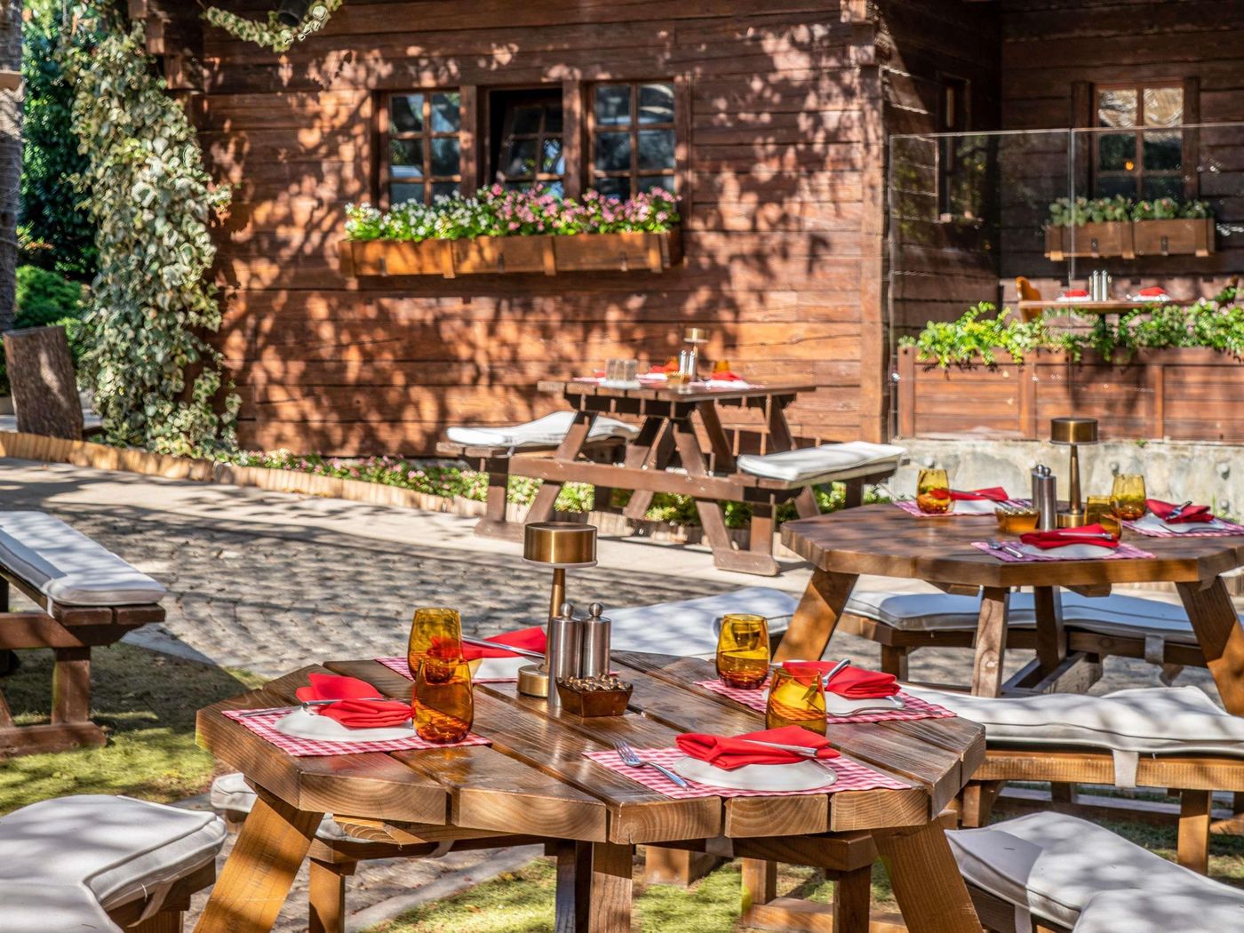 Swissotel-The-Bosphorus-Istanbul-Restaurant-65