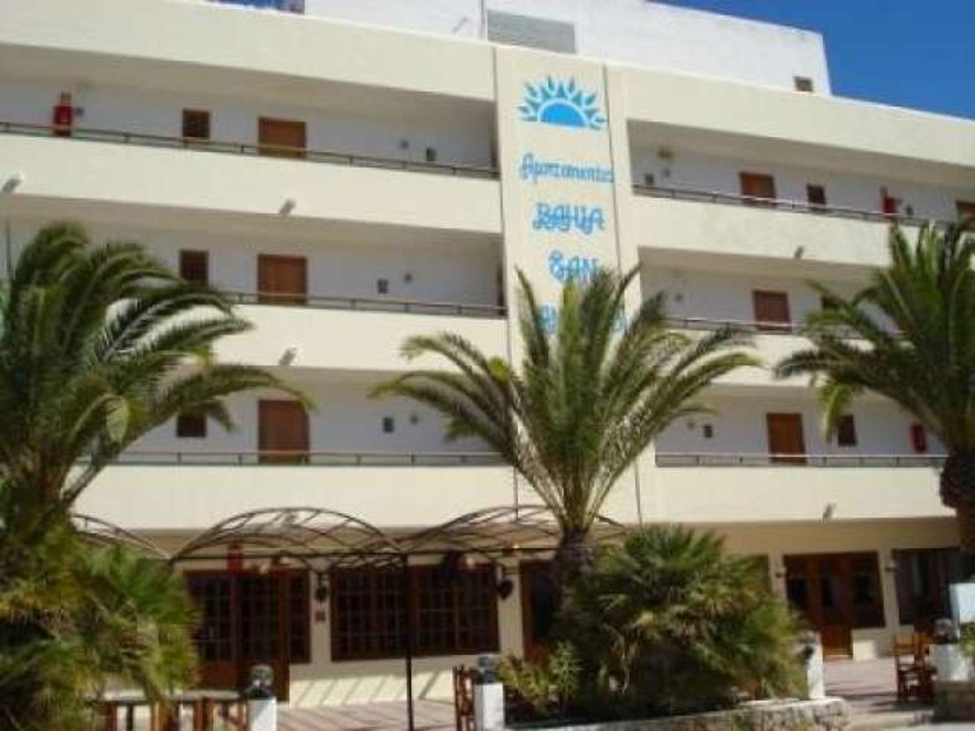 Bahia De San Antonio Apartments