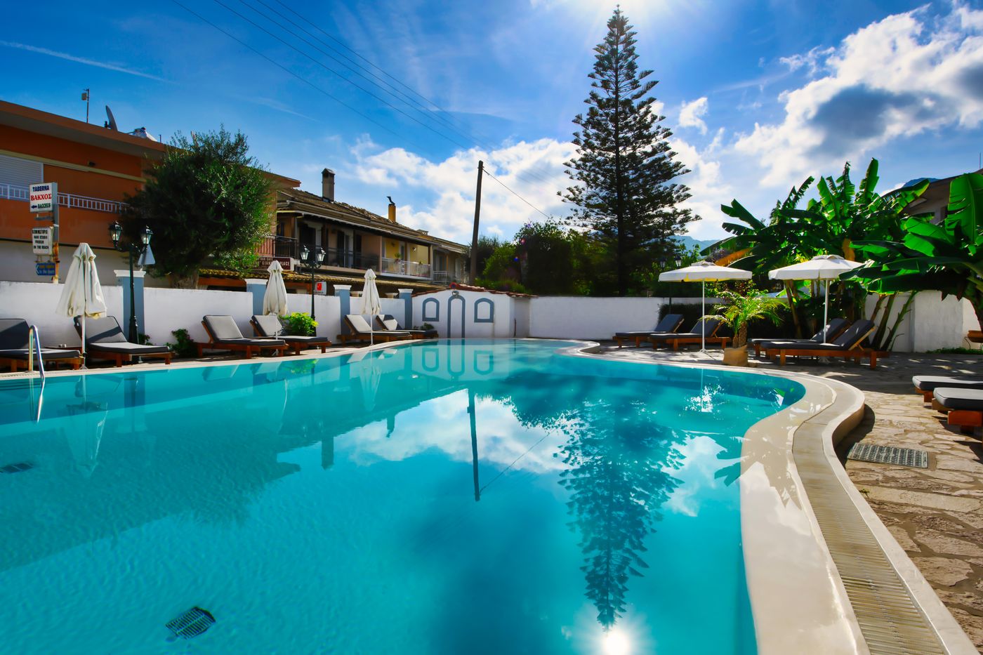 Aquarius-Beach-Hotel-General-view-4