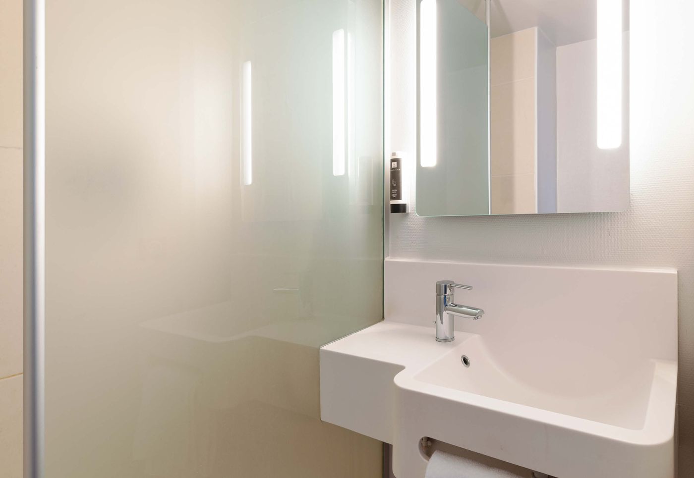 B&B HOTEL Lyon Centre Monplaisir - France - LYON				 - Room - 9