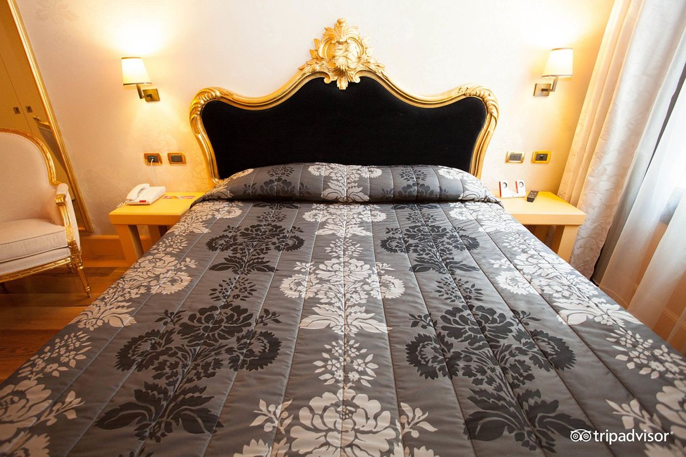 Hotel-Ca--Zusto-Venezia-Room-4