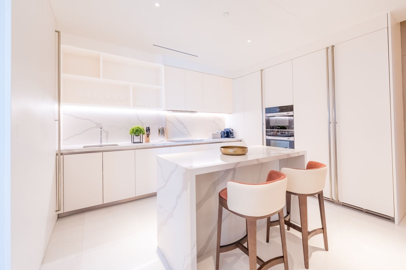 Five-Luxe-Hotel-Room-35