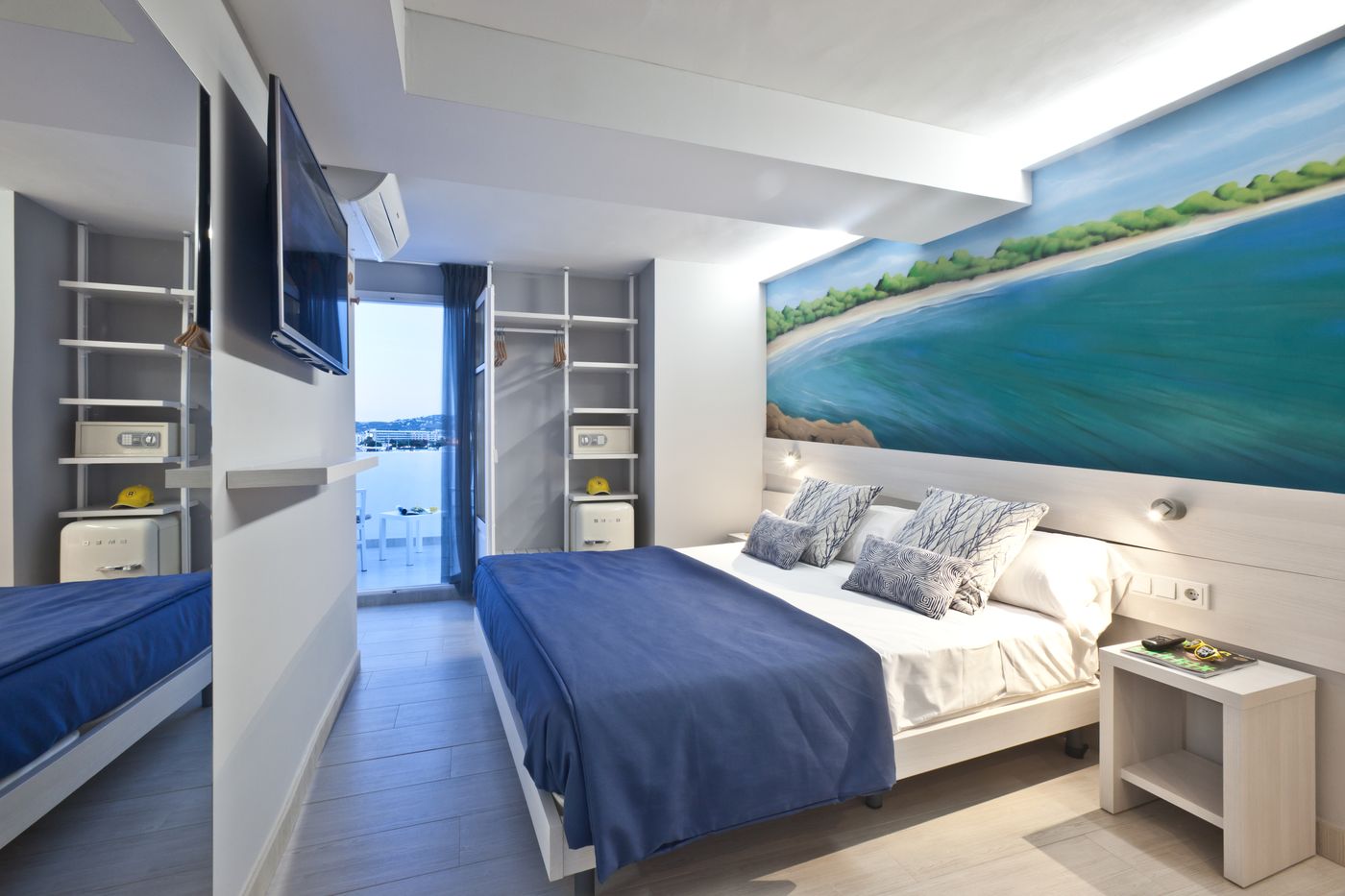 Hotel-Ryans-La-Marina-Room-19