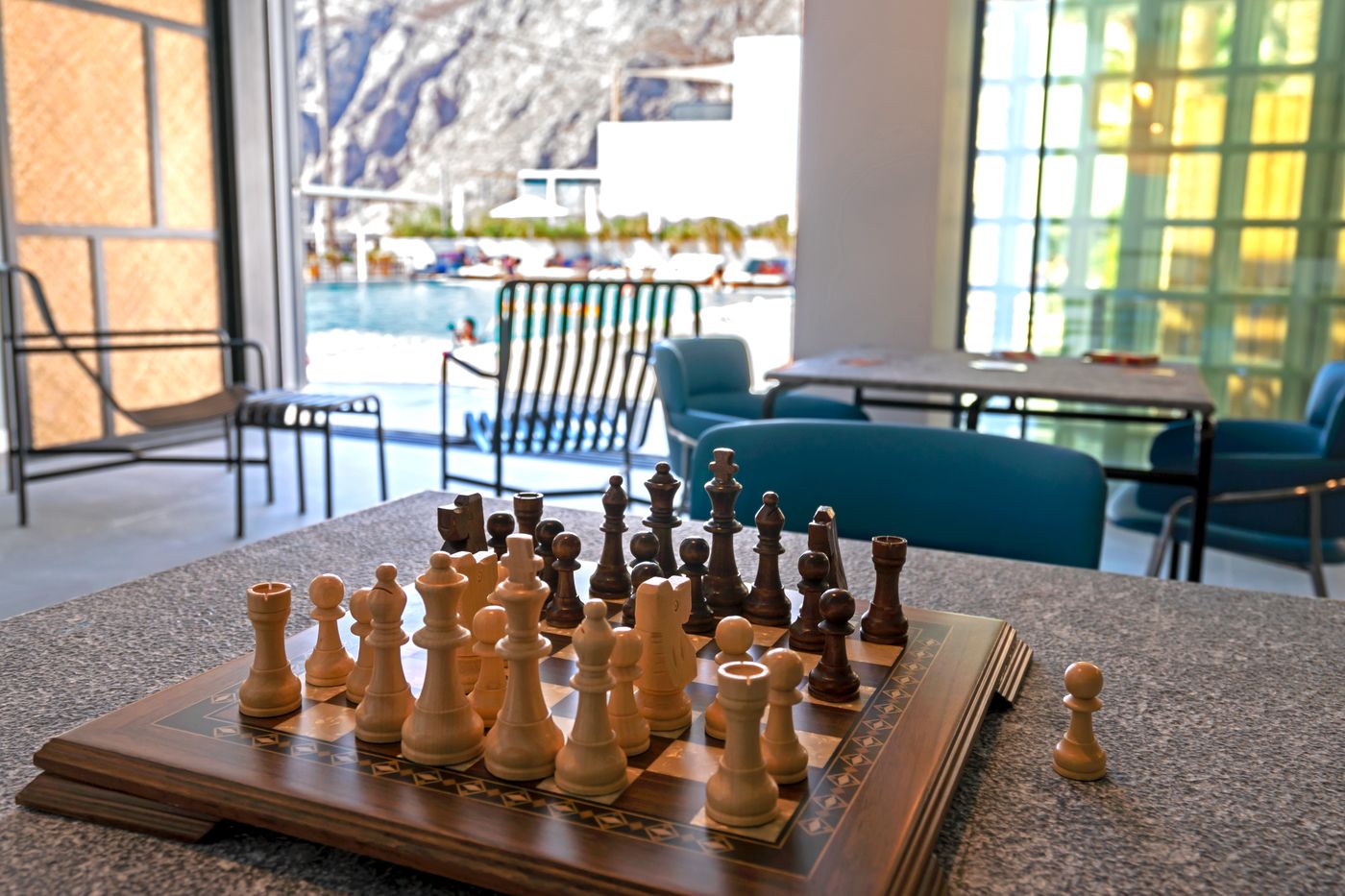 Kamari-Beach-Sports-and-Entertainment-33