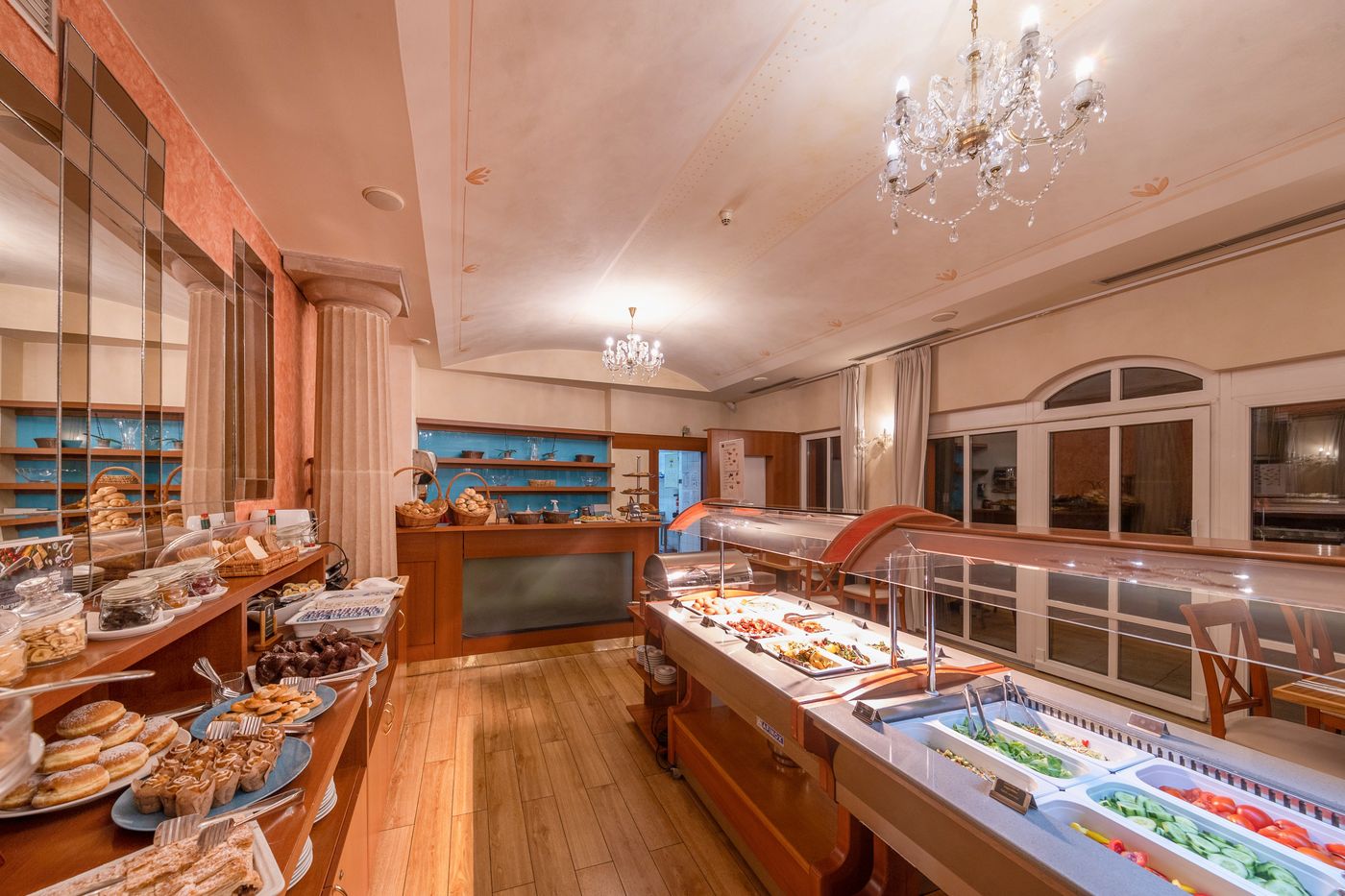 Hotel-Meteor-Plaza-Prague-Restaurant-29