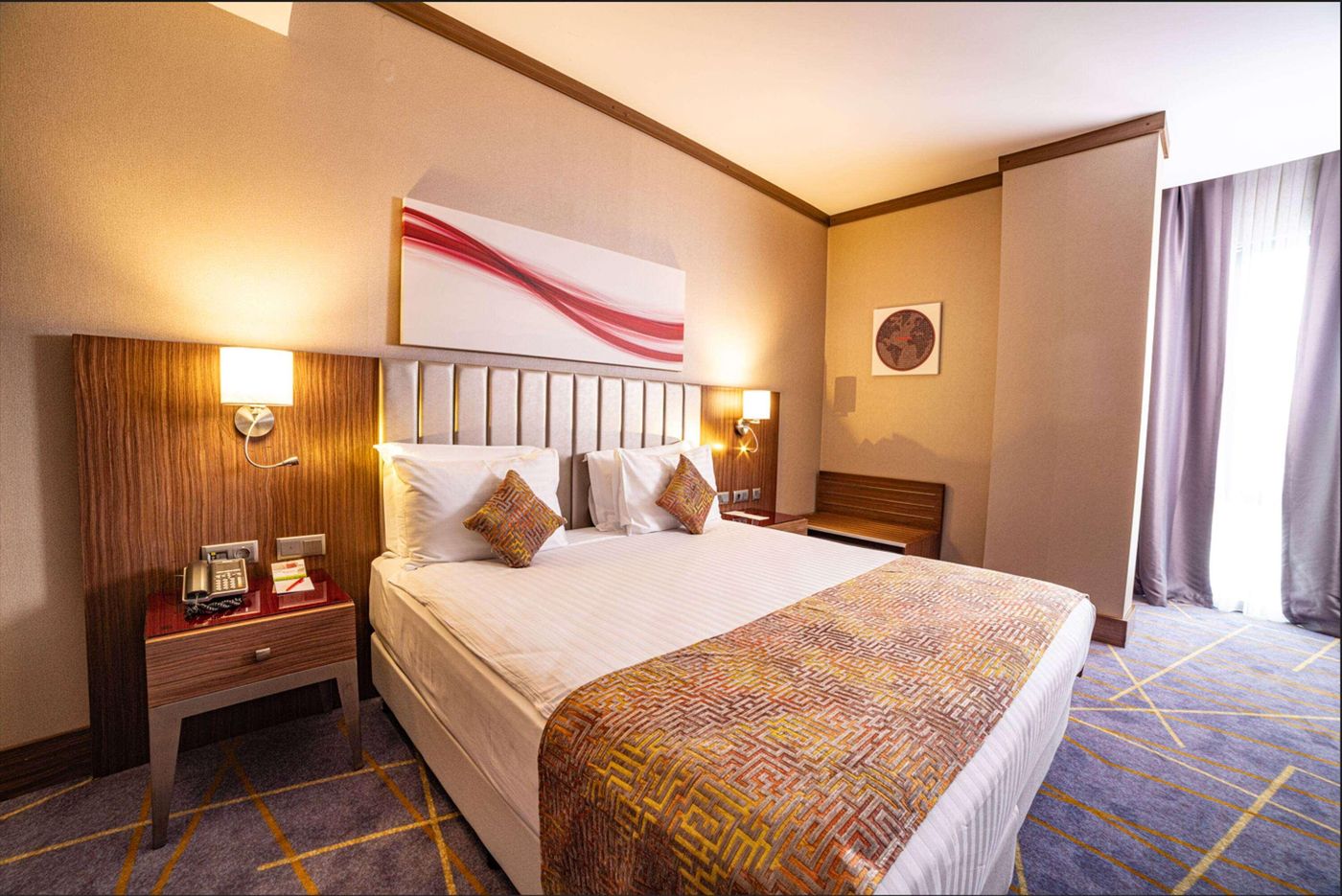 Ramada-by-Wyndham-Istanbul-Alibeykoy-Room-20