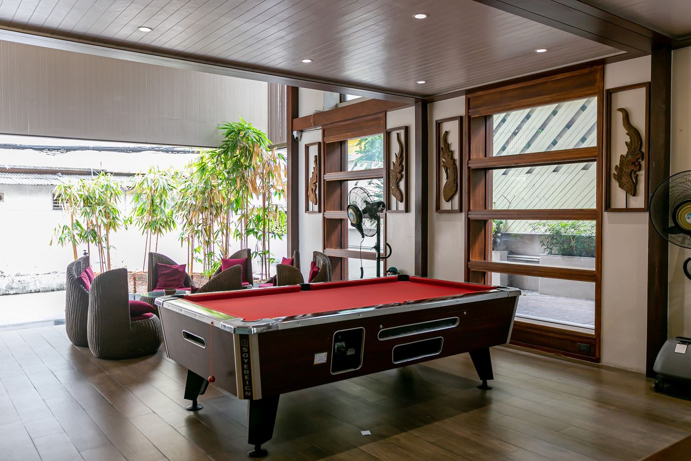 A-Sleep-Bangkok-Hotel-Sathorn-Lobby-61