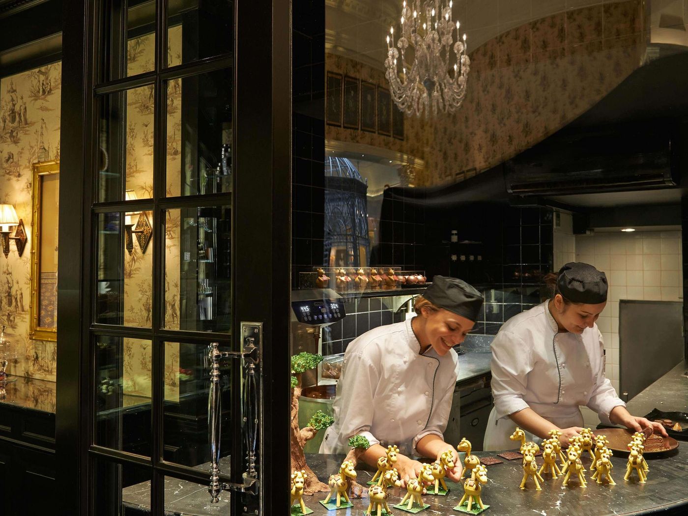 Savoy-Hotel-Sports-and-Entertainment-86