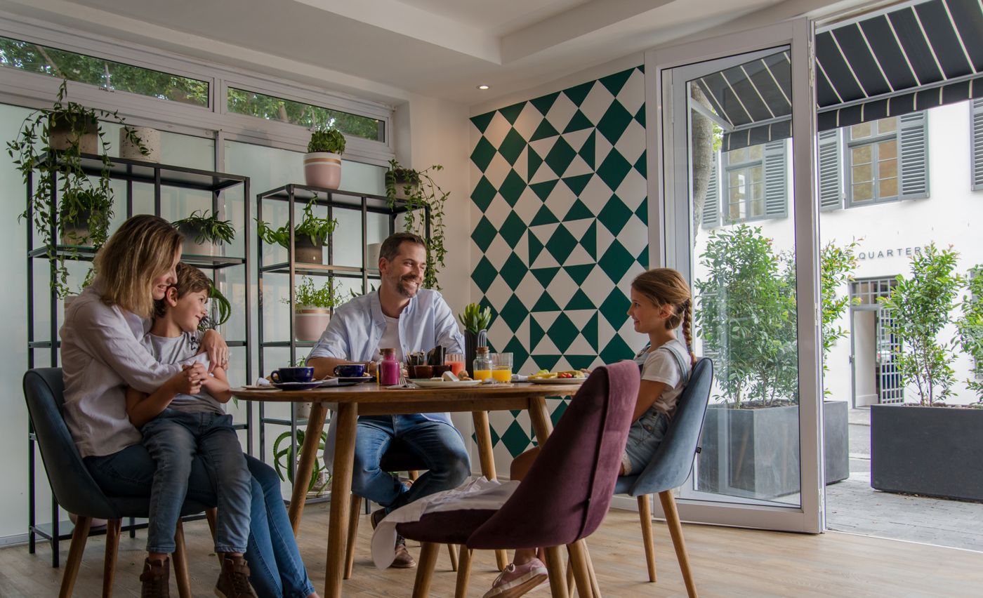 More-Quarters-Neighbourhood-Hotel-Restaurant-3