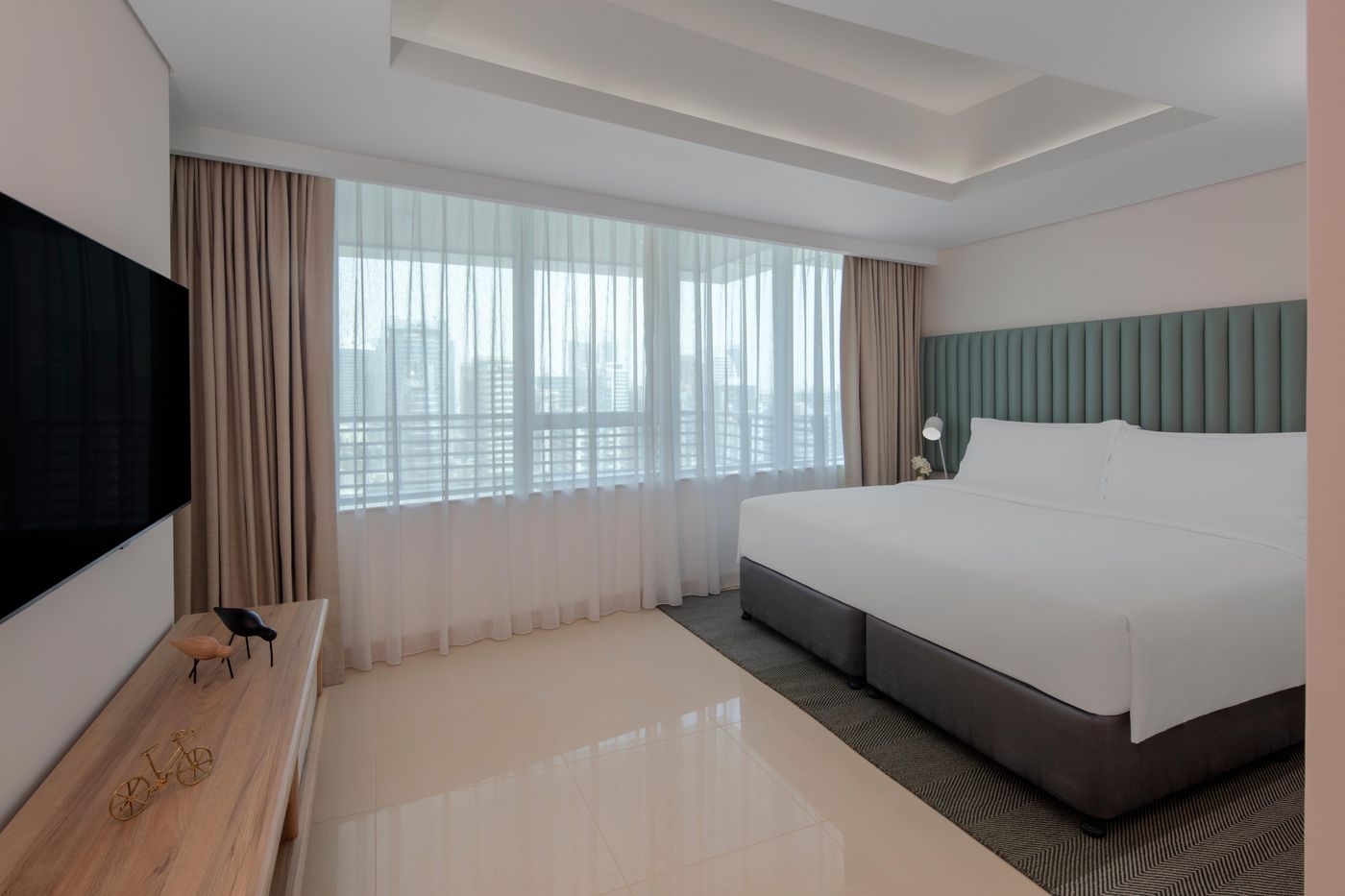 Staybridge-Suites-Dubai-Internet-City-Room-20