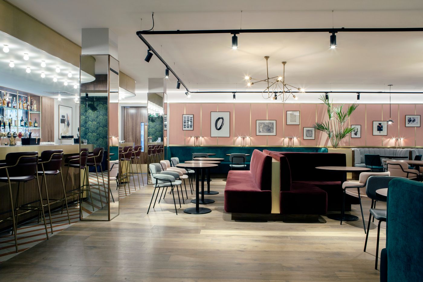 The-Alex-Restaurant-16