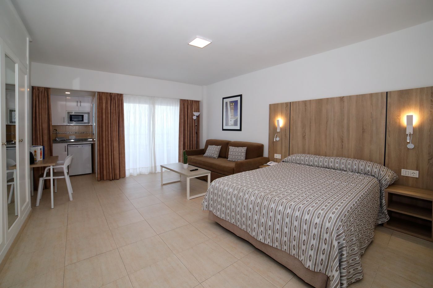 Pyr-Fuengirola-Room-18
