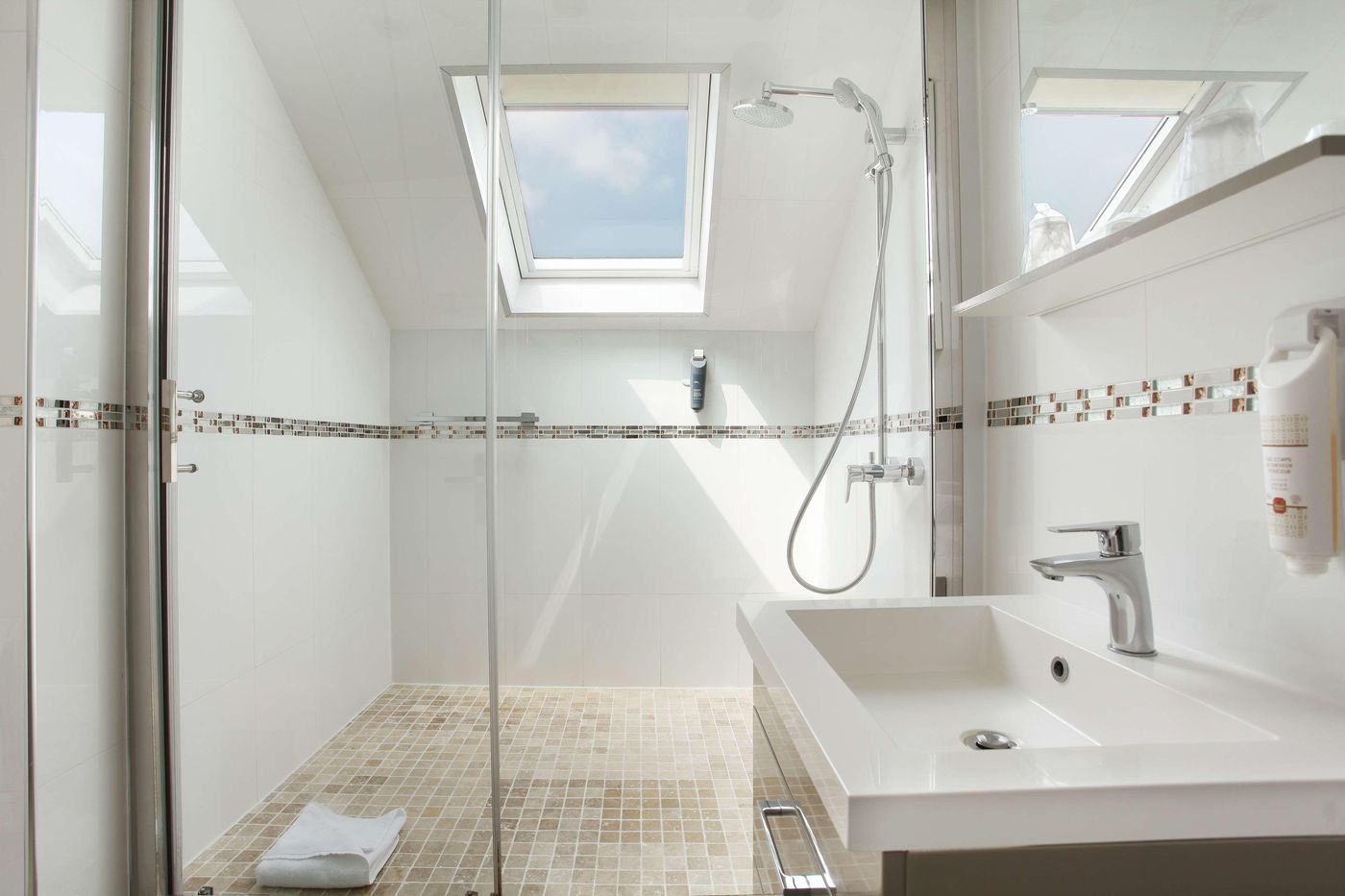 Qualys-Hotel-Apolonia-Mouffetard-Paris-5-Room-47