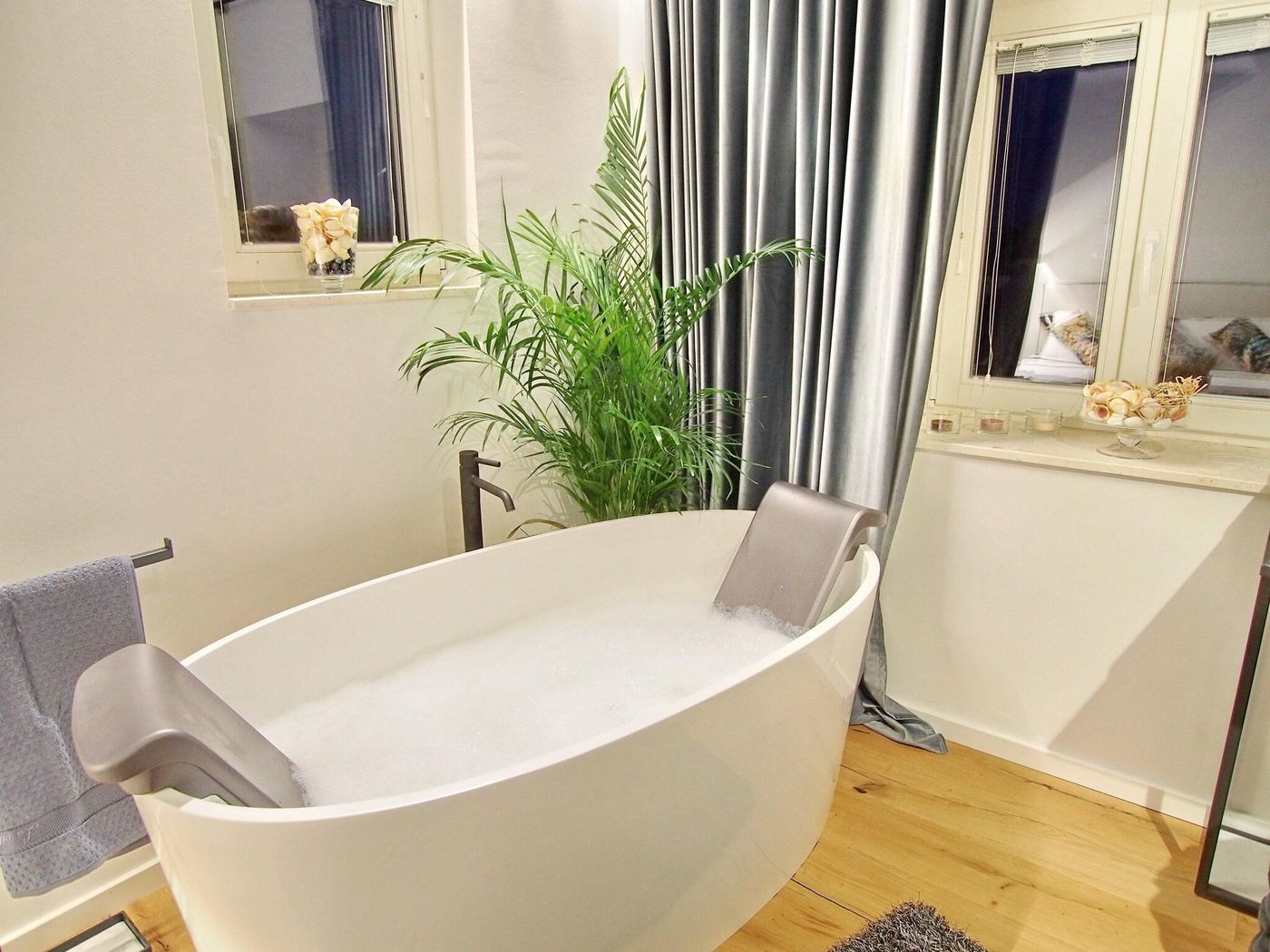 La-Vita-E-Bella-Ii-Room-34