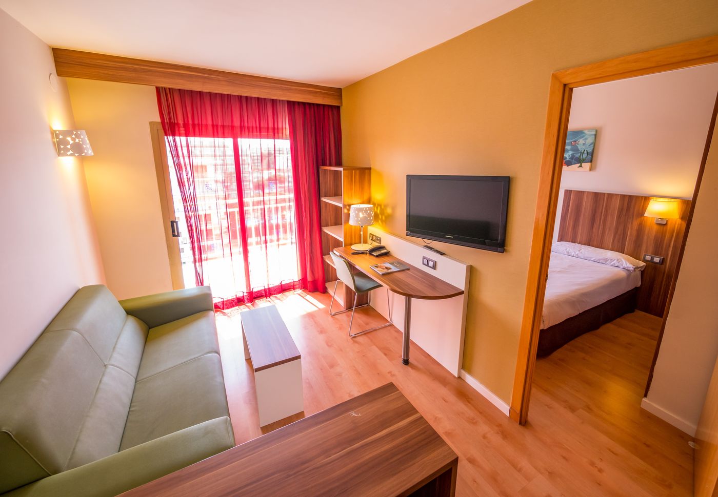 Golden Avenida Family Suites