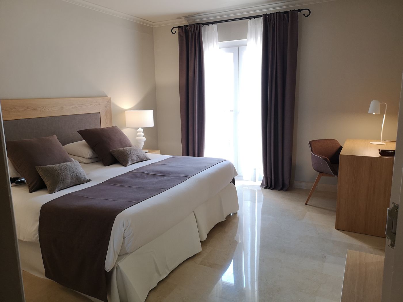 Ona Lomas Village Manga Club