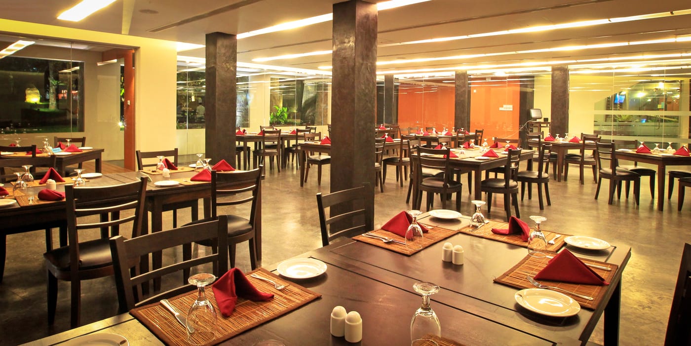 Grand-Udawalawe-Safari-Resort-Restaurant-23