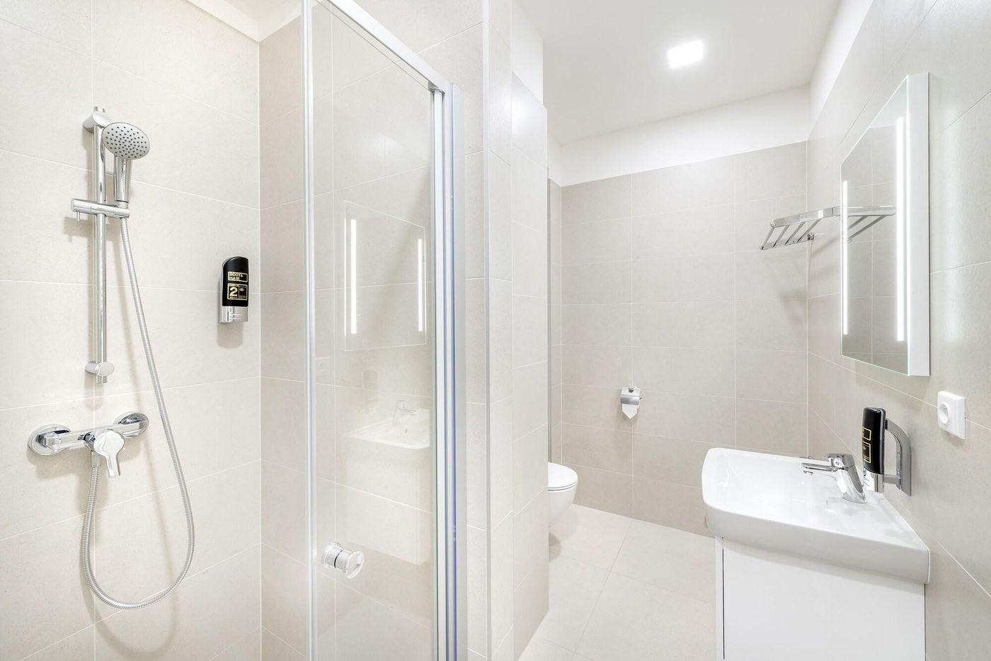 Downtown-Suites-Belohorska-Room-38