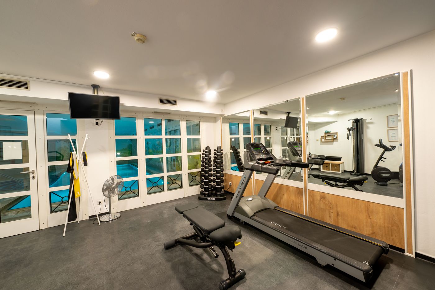 Louisa-s-Place-Sports-and-Entertainment-56