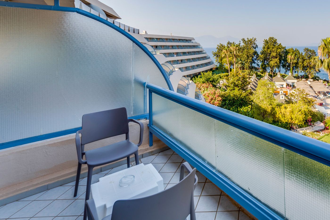 Grand Blue Sky International