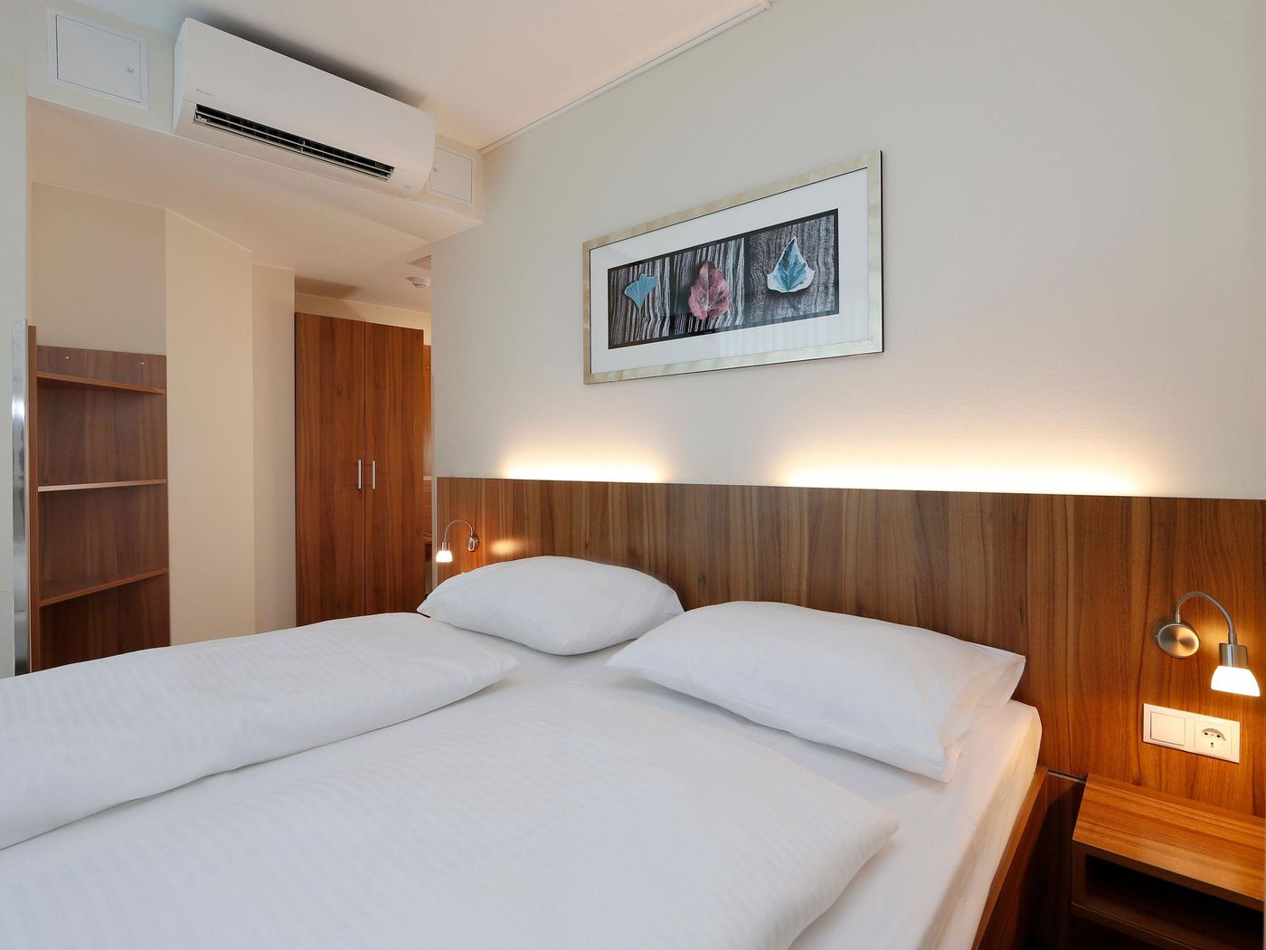 B-B-HOTEL-Berlin-Mitte-Room-24