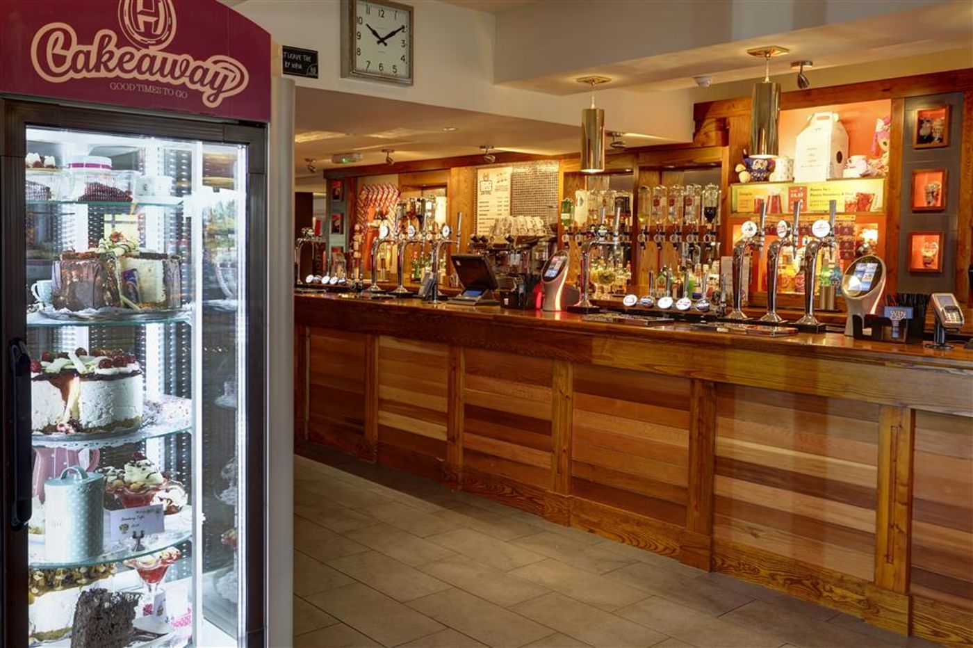 The Titan-United Kingdom-Clydebank-Restaurant-8