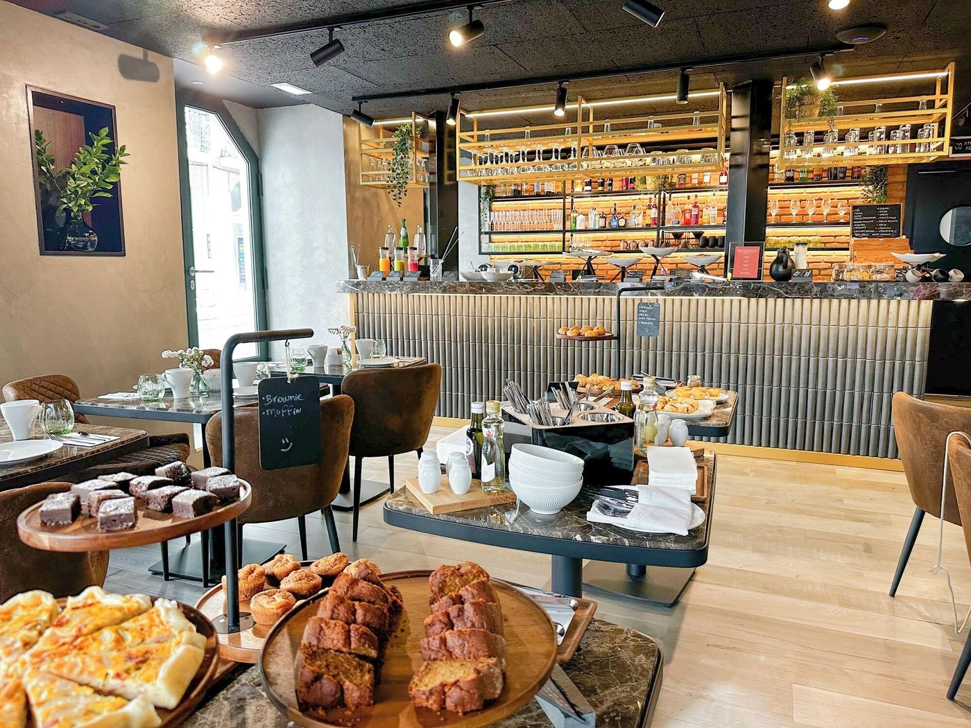 Moon-and-Sun-Lisboa-Restaurant-48