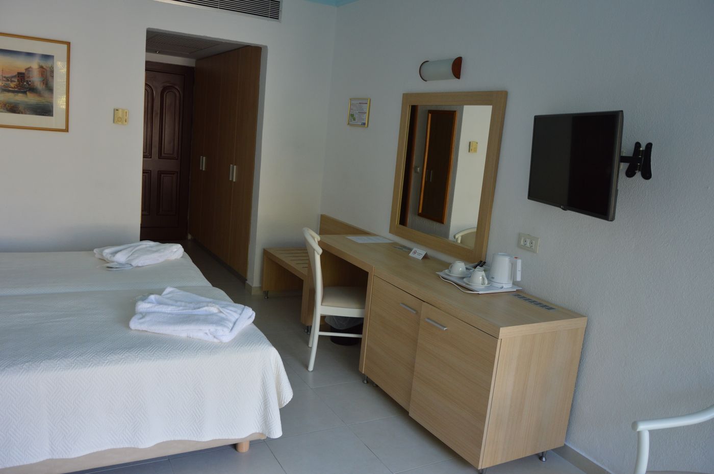 Blue-Horizon-Room-42