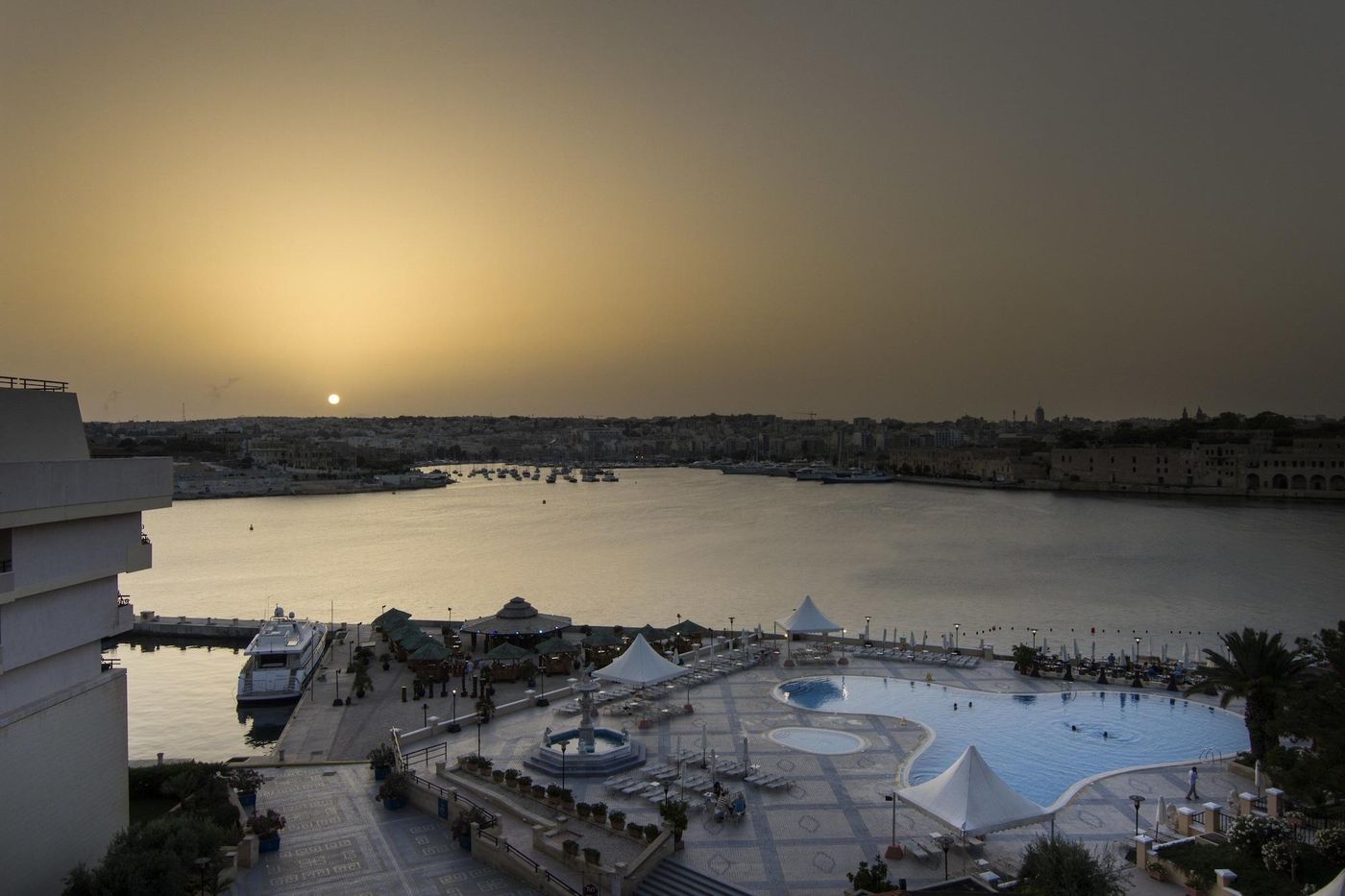 Excelsior-Grand-Hotel-General-view-91